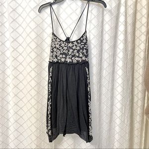 Embroidered babydoll dress from American eagle. Dark blue/grey. Size S